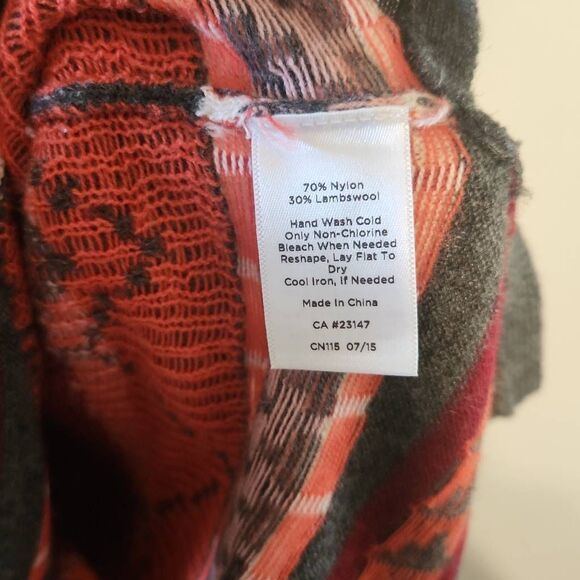 Talbots Size M P Petite Womens Lambswool Blend Aztec Print Sweater - Picture 3 of 4